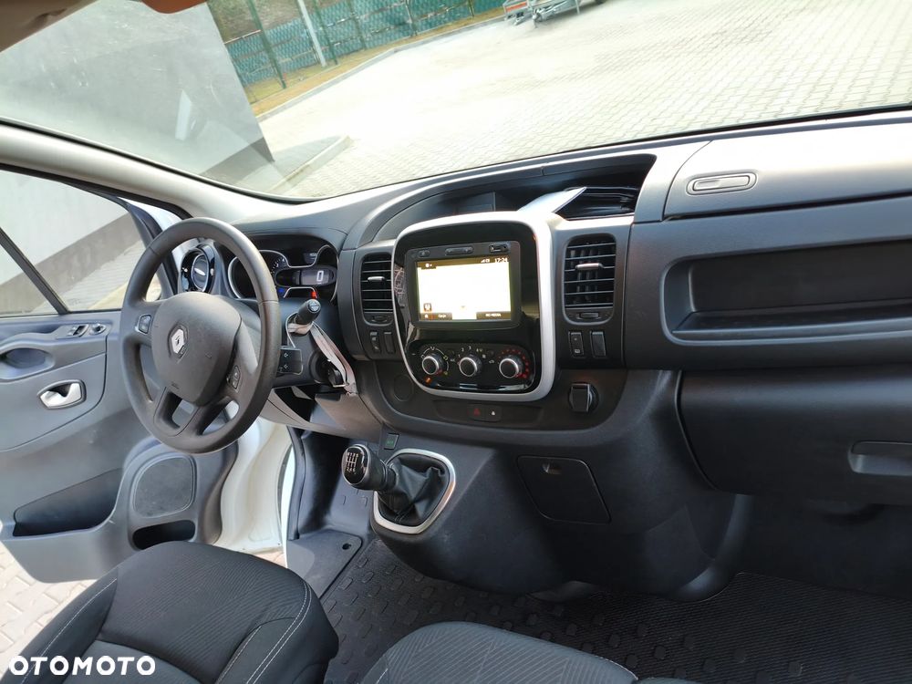 Renault Trafic - 28
