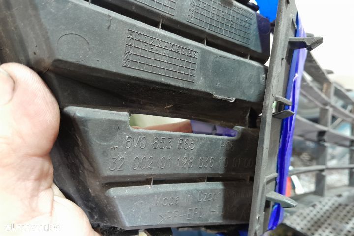 Grila bara fata centru 6V0853665 6V0853665 Skoda Fabia NJ [2014 - 201 - 2