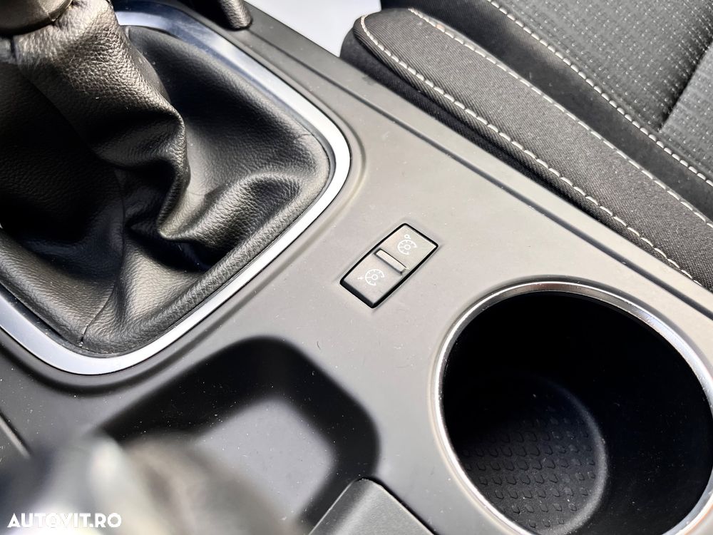 Renault Megane Blue dCi 116 Intens - 27