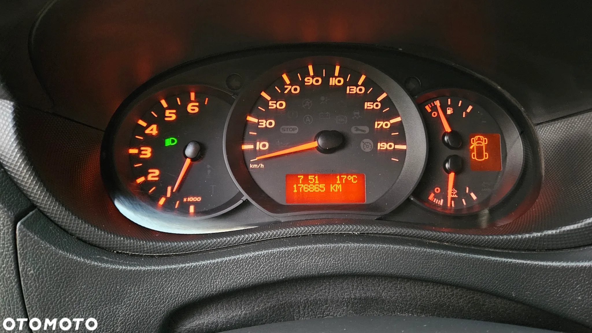 Nissan NV400 2,3 DCI - 18