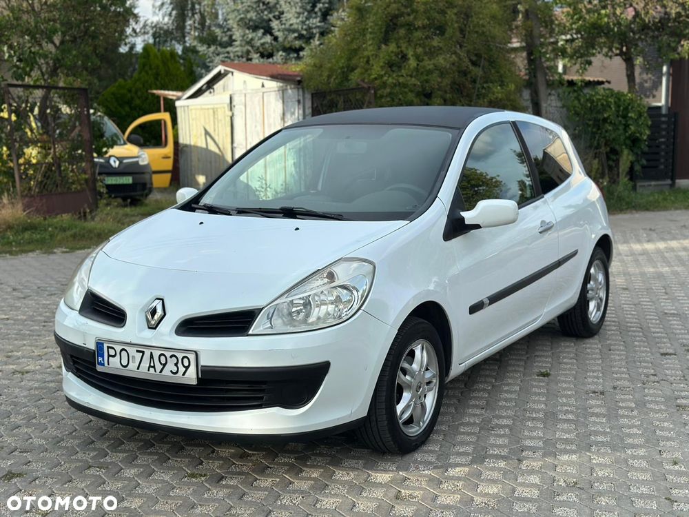 Renault Clio - 1