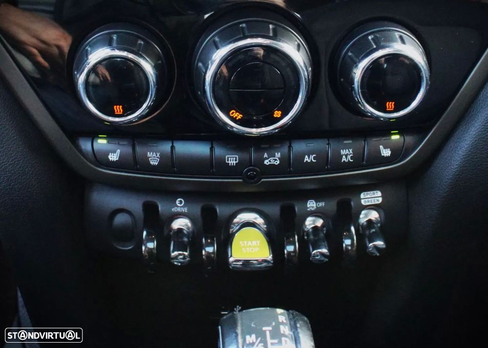 MINI Countryman Cooper SE ALL4 Auto - 30