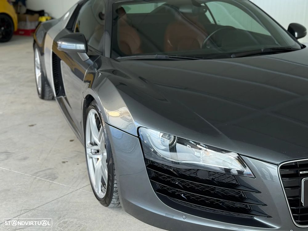 Audi R8 Coupé 4.2 FSI quattro R tronic - 14