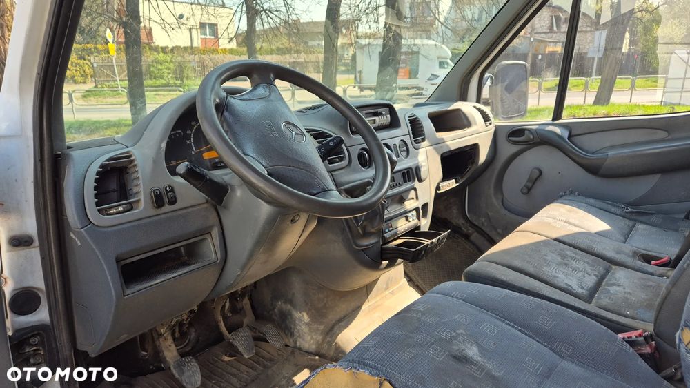 Mercedes-Benz SPRINTER - 6
