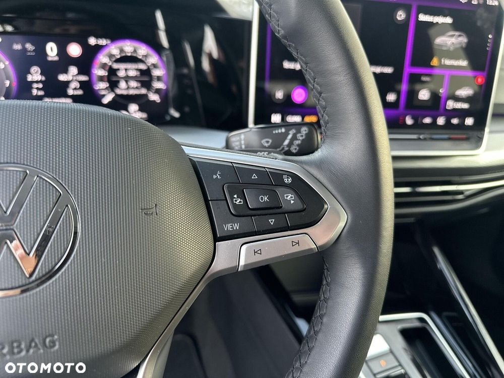 Volkswagen Golf - 25