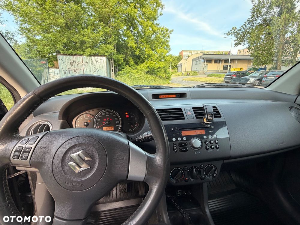 Suzuki Swift 1.3 4x4 Comfort - 8