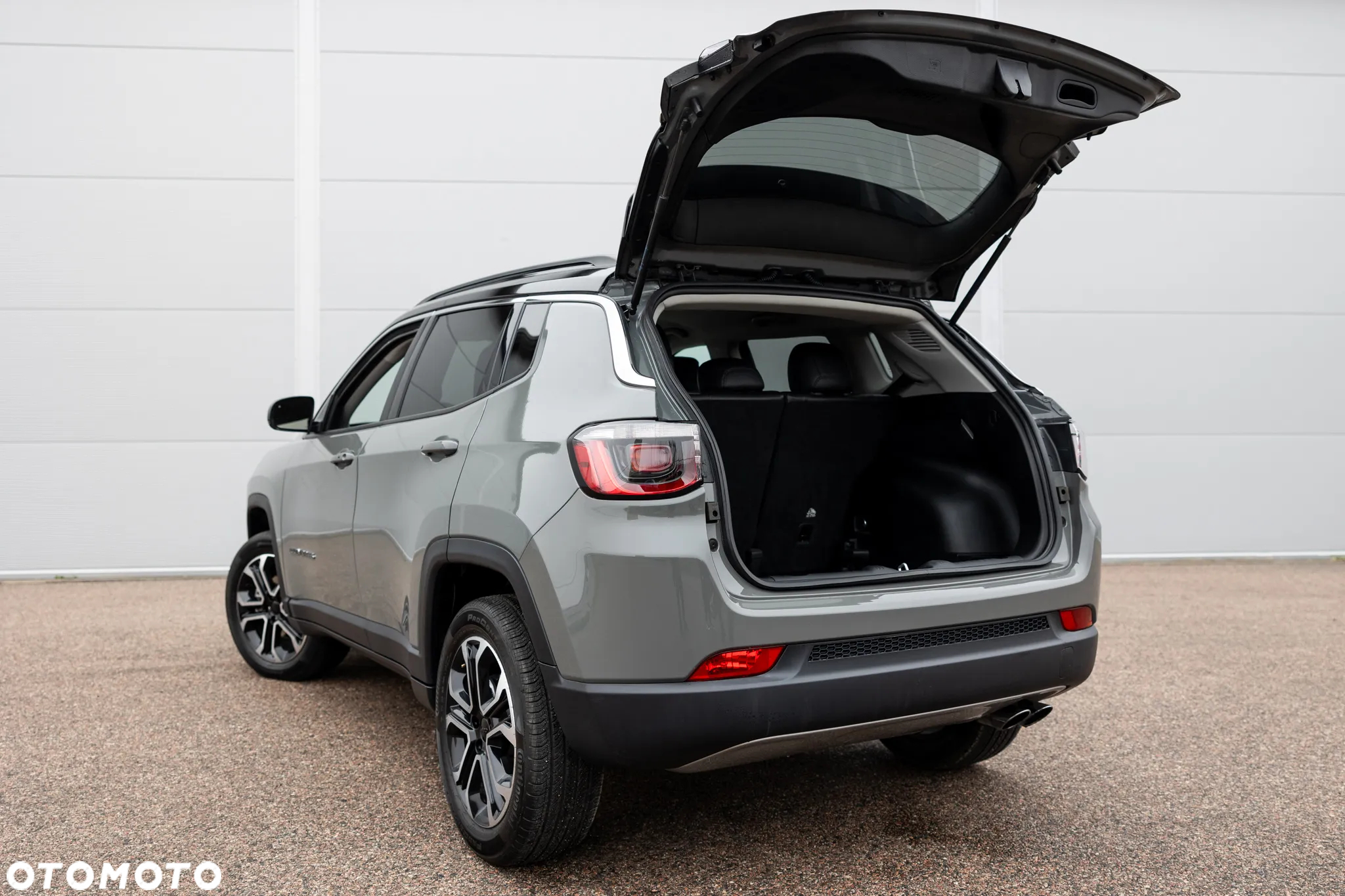 Jeep Compass - 13
