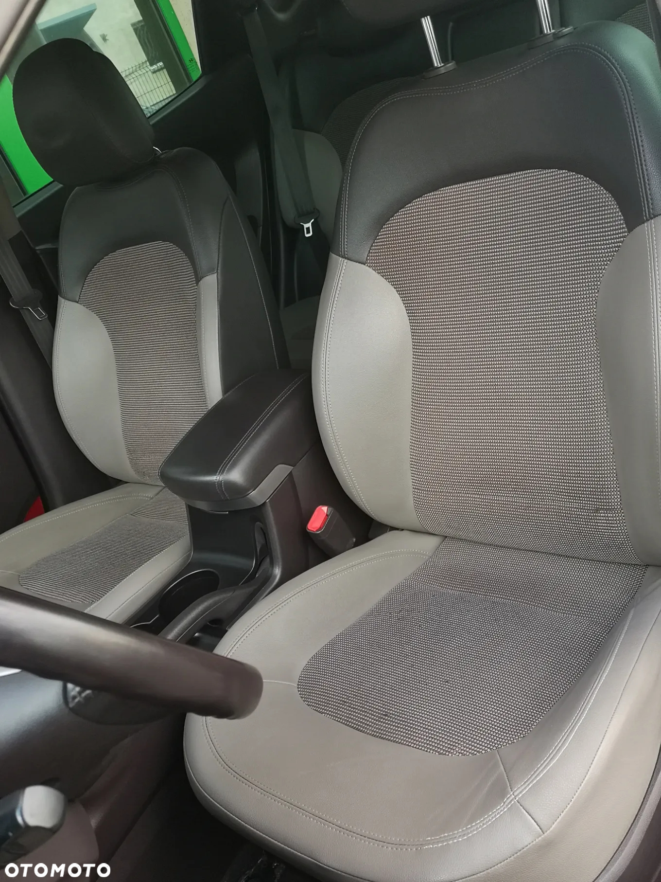 Hyundai ix35 2.0 4WD Style - 21