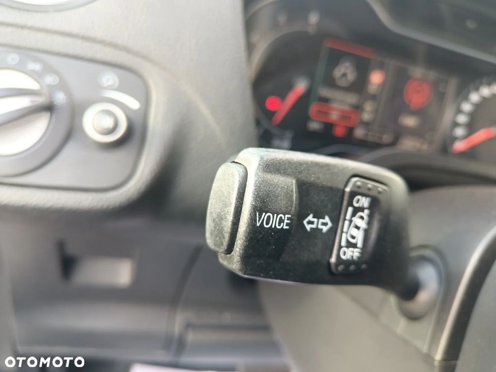 Ford S-Max 2.2 TDCi DPF Durashift-6-tronic Titanium - 16