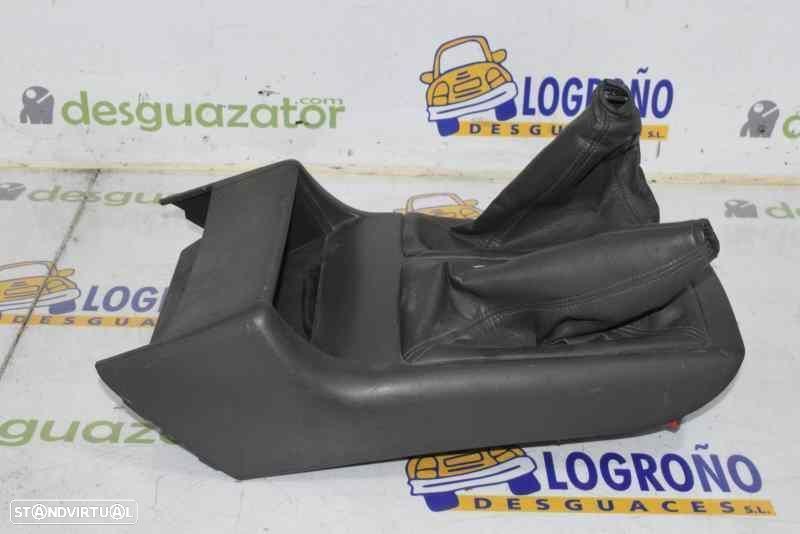 CONSOLA CENTRAL MITSUBISHI MONTERO SPORT K90 - 1