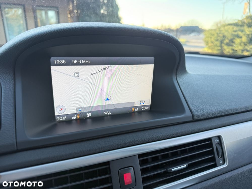 Volvo V70 D2 Momentum - 5