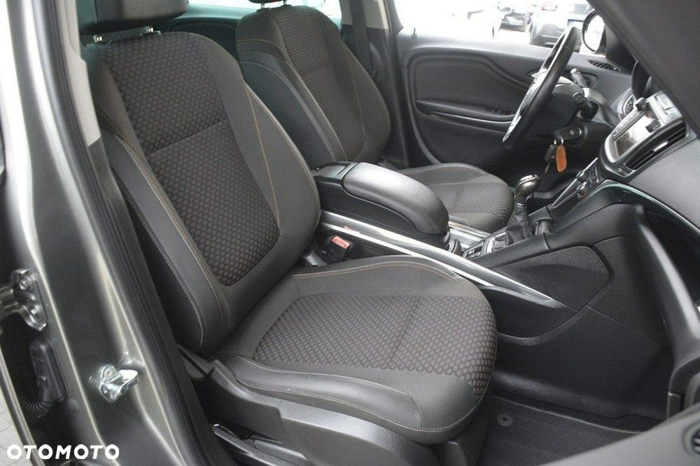 Opel Zafira 1.4 T Cosmo EcoFLEX S&S EU6 - 19