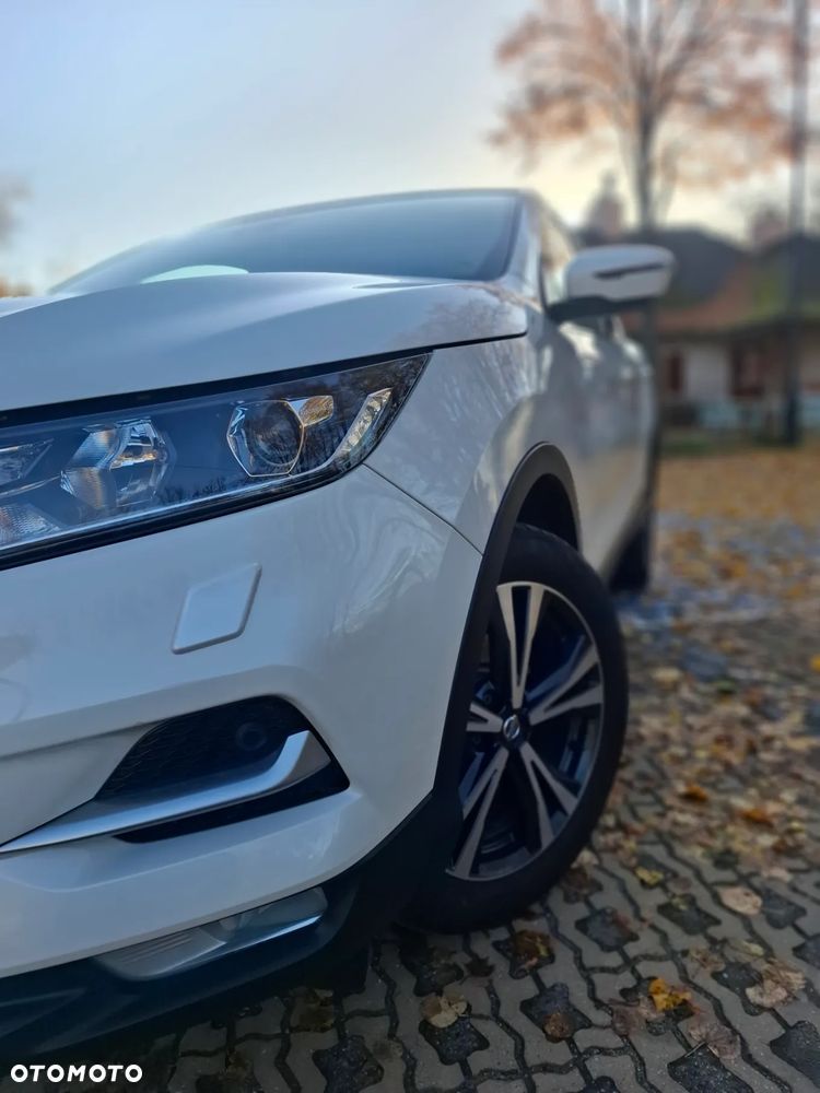 Nissan Qashqai 1.3 DIG-T N-Connecta DCT - 11