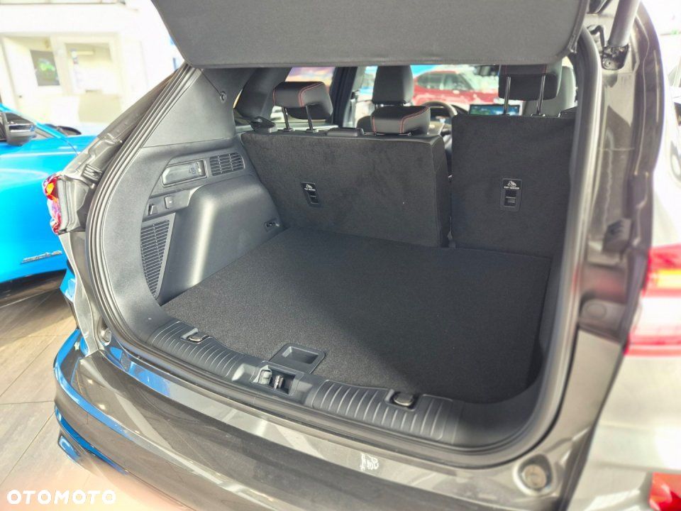 Ford Kuga - 11