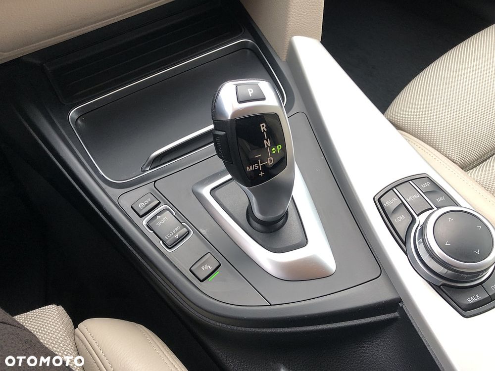 BMW 3GT 320i GPF xDrive Luxury Line - 20
