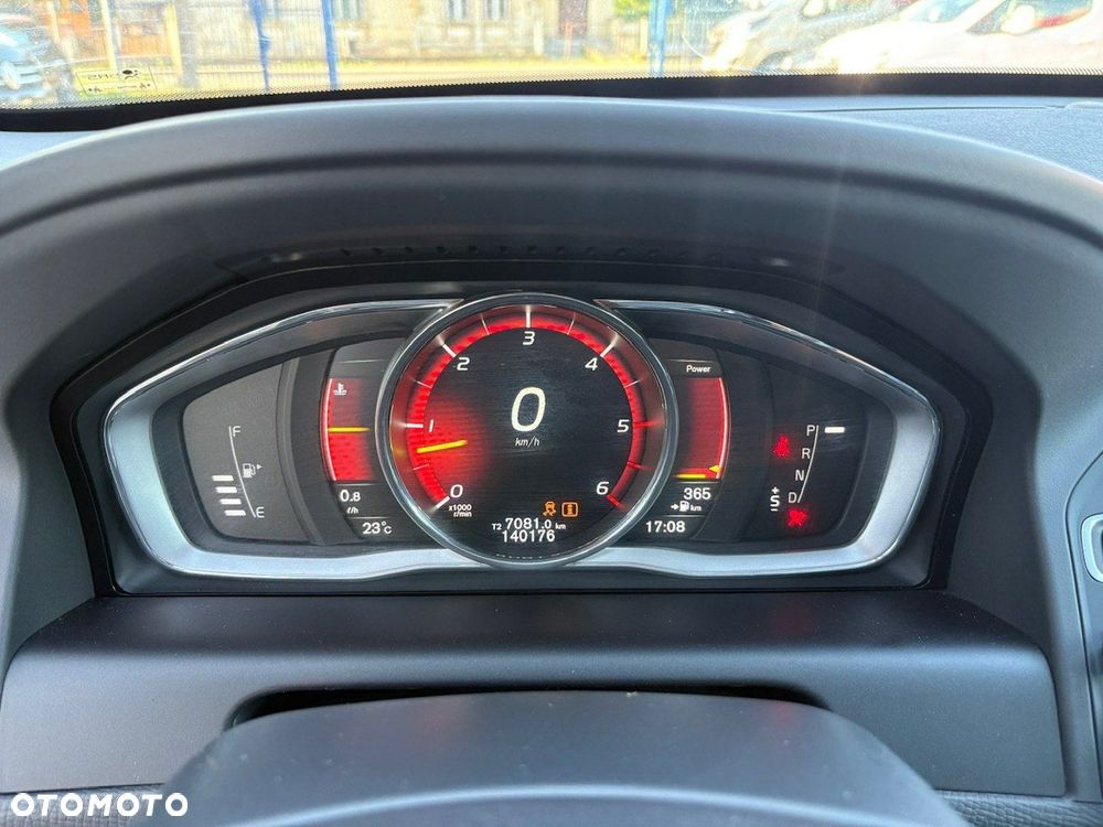 Volvo XC 60 D4 AWD Geartronic Momentum - 16