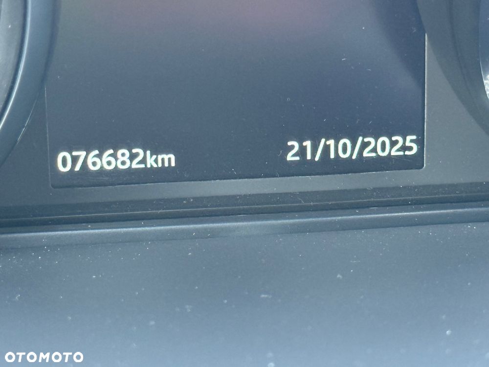 Land Rover Discovery 2.0 SD4 HSE - 19