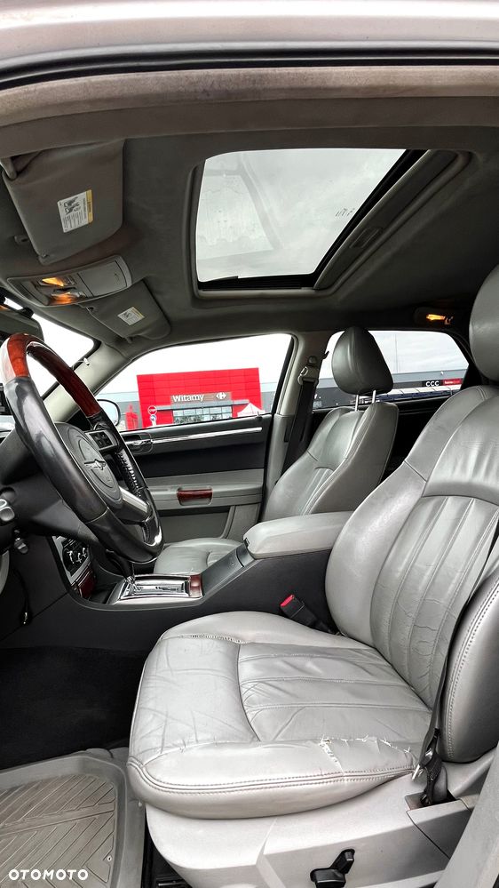 Chrysler 300C 3.0 V6 CRD - 21