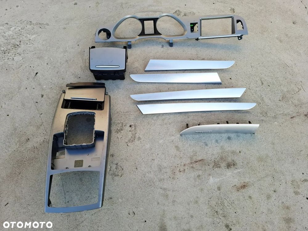 Listwy Dekory Drzwi Aluminium Quattro Komplet Audi A6 C6 - 1
