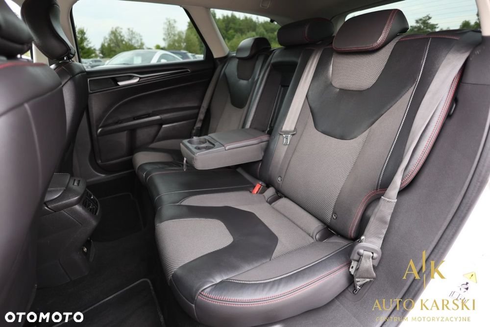 Ford Mondeo - 27