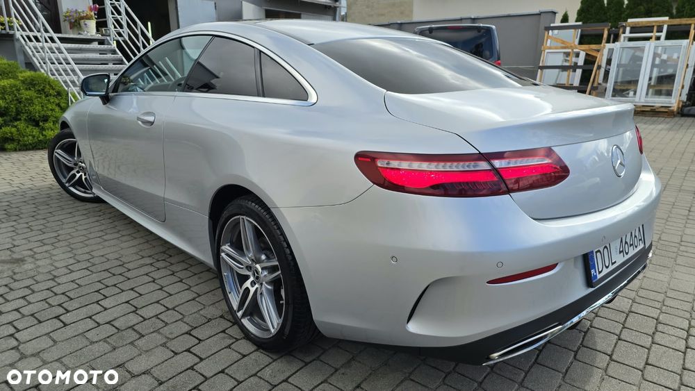 Mercedes-Benz Klasa E 300 9G-TRONIC - 3