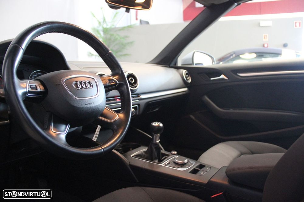 Audi A3 Cabrio 2.0 TDi - 6