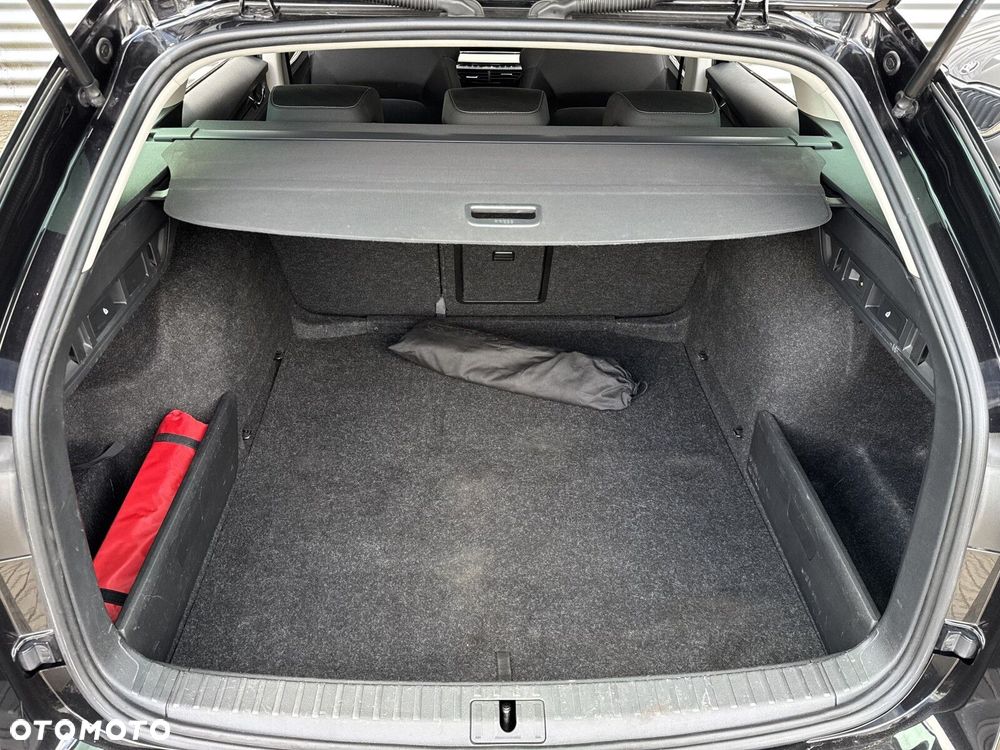 Skoda Octavia 2.0 TDI Ambition DSG - 22