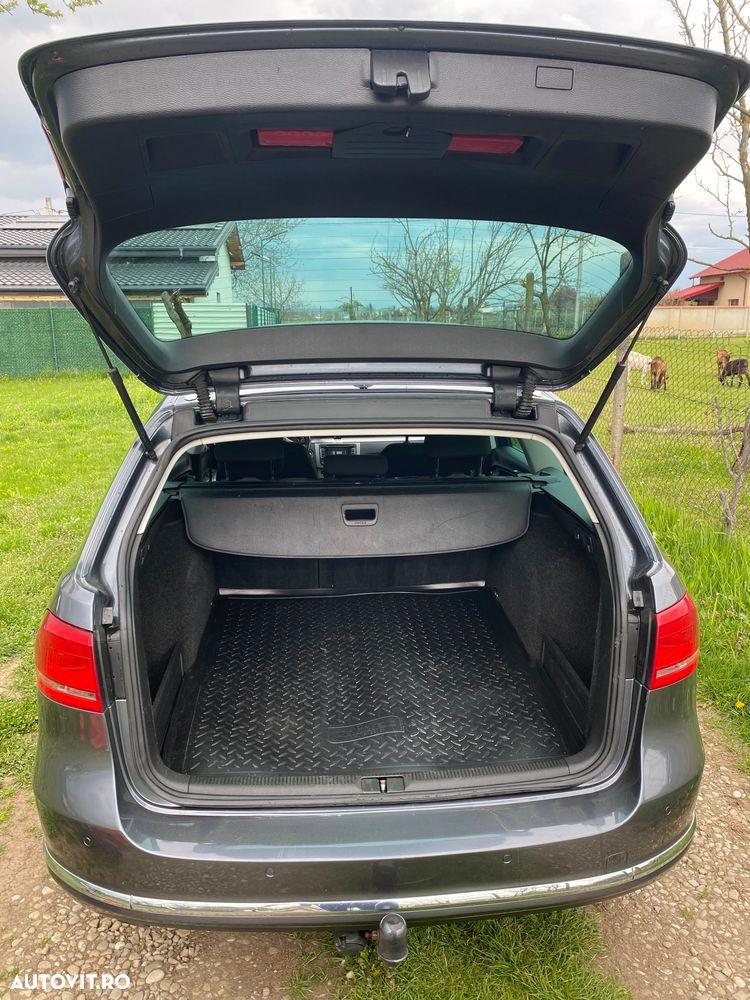 Volkswagen Passat 1.6 TDI BlueMotion Technology Highline - 20