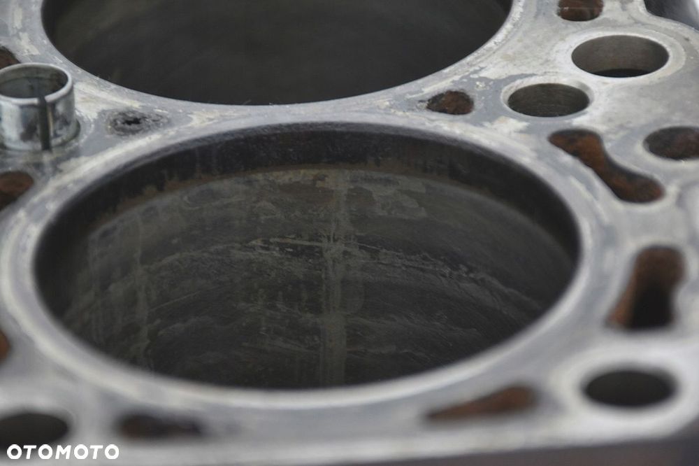 blok silnika vw audi 2.0tdibkd 038021cf - 5