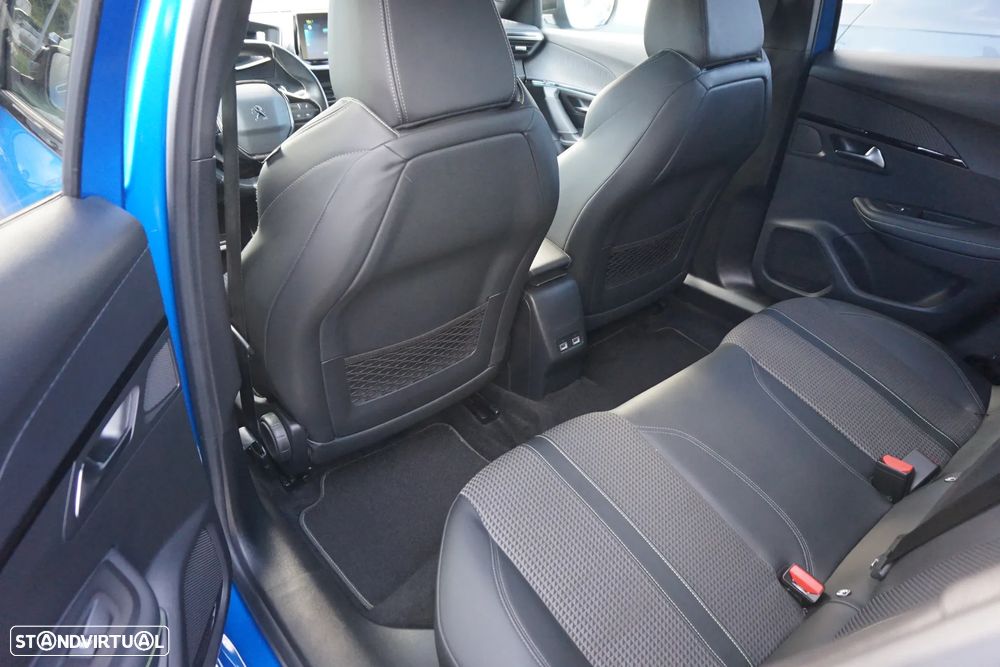 Peugeot e-2008 50 kWh GT Line - 16