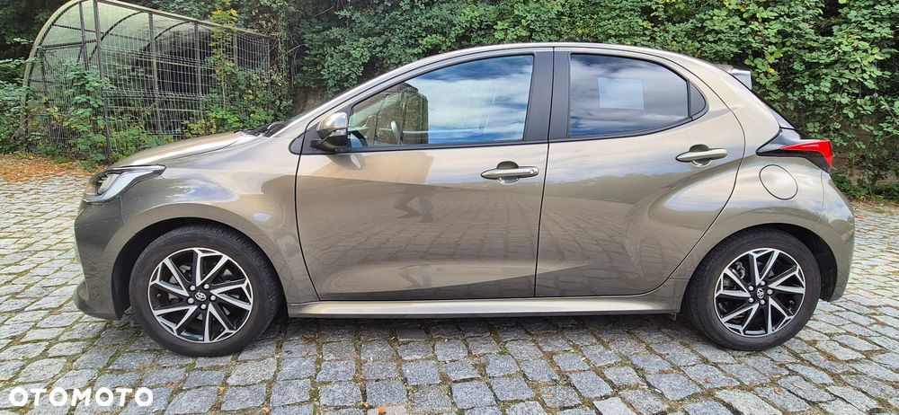Toyota Yaris Hybrid 1.5 Executive - 4