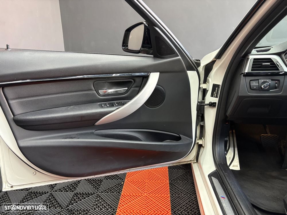 BMW 320 d Pack M Auto - 35