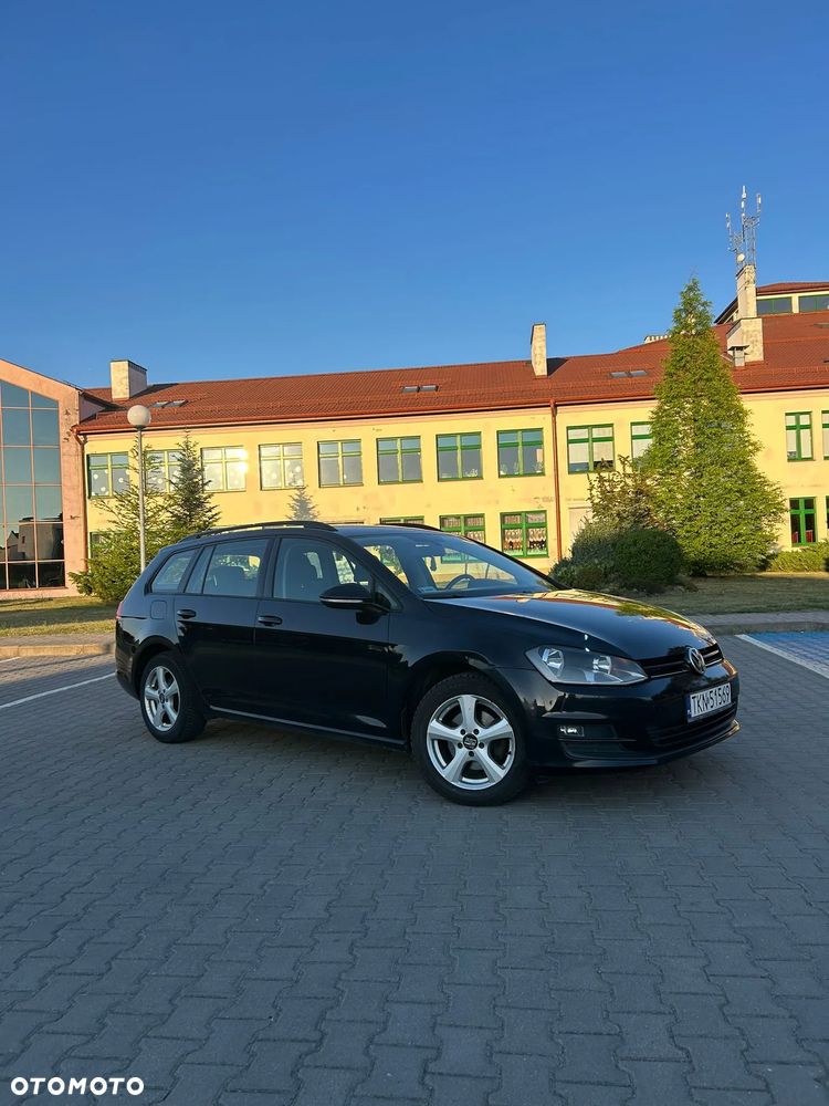 Volkswagen Golf - 1