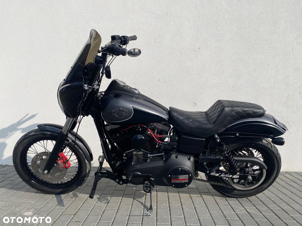 Harley-Davidson Dyna Street Bob - 12
