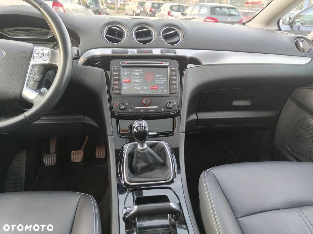 Ford S-Max - 18
