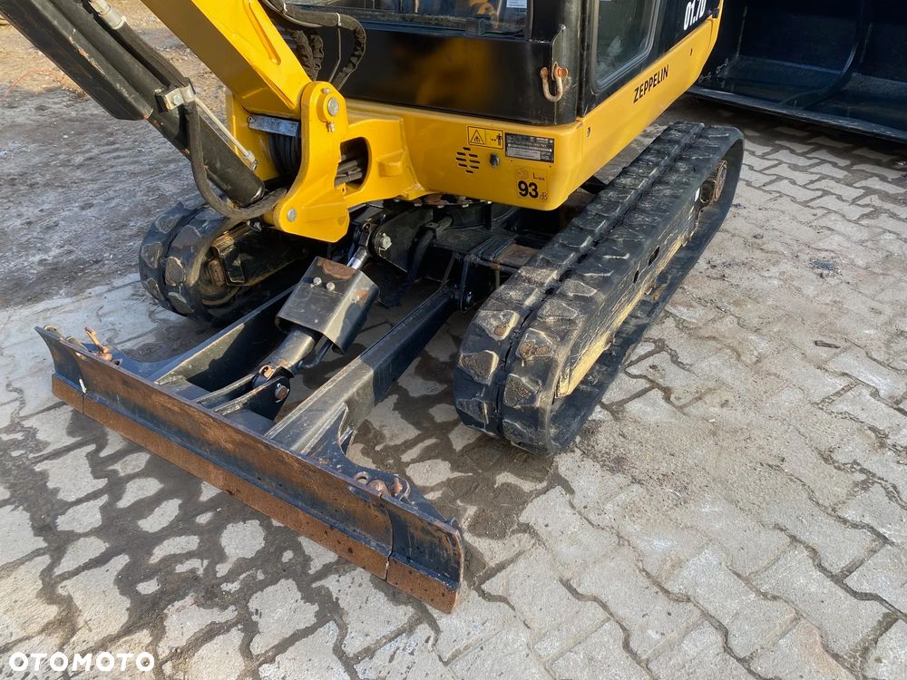 Caterpillar CAT 301.7D, 2250 MTH, Z NIEMIEC, DŁUŻSZY ZASIĘG, ROZSUWANE PODWOZIE, SUPER STAN - 17