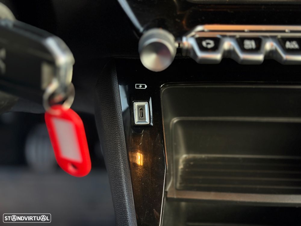 Peugeot 2008 BlueHDi 110 Active Pack - 24