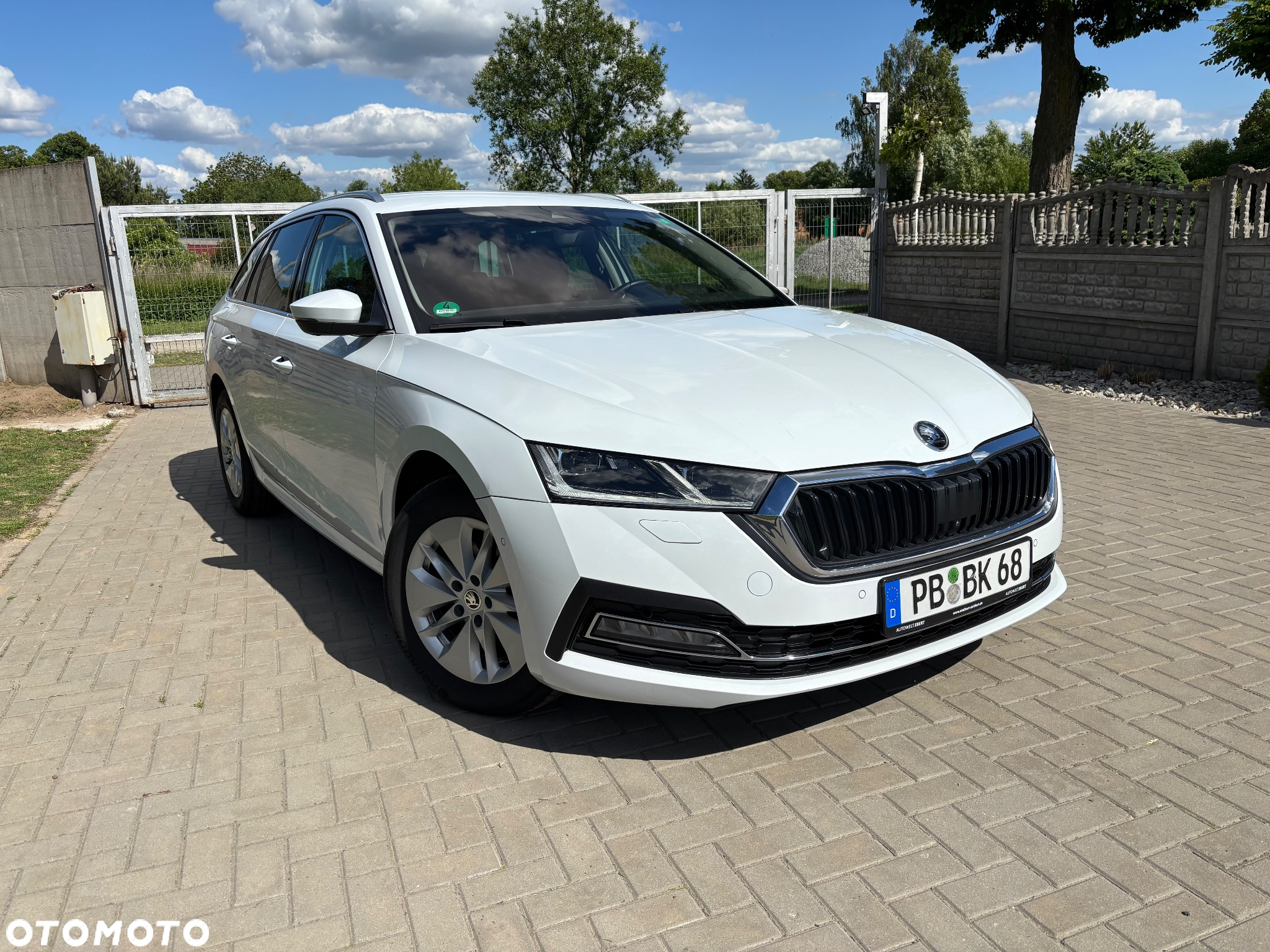 Skoda Octavia Combi 2.0 TDI DSG Ambition - 3
