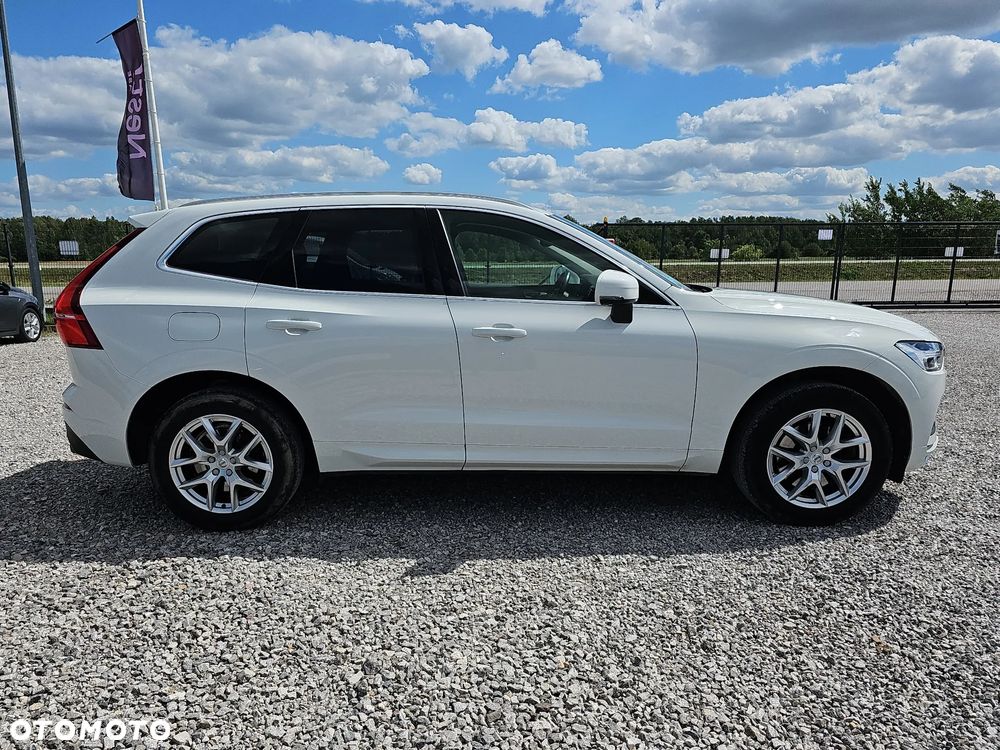 Volvo XC 60 T4 Momentum Pro - 4