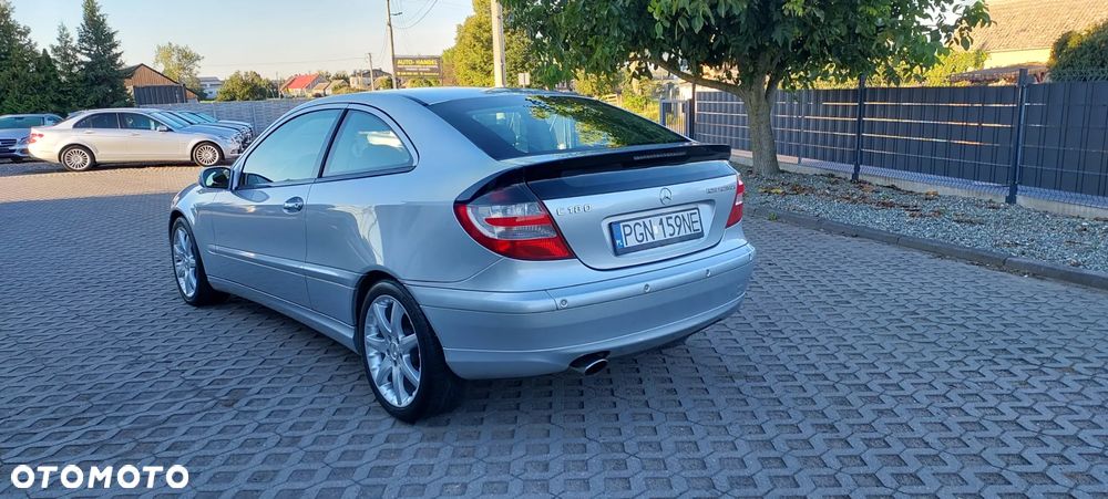 Mercedes-Benz Klasa C - 25