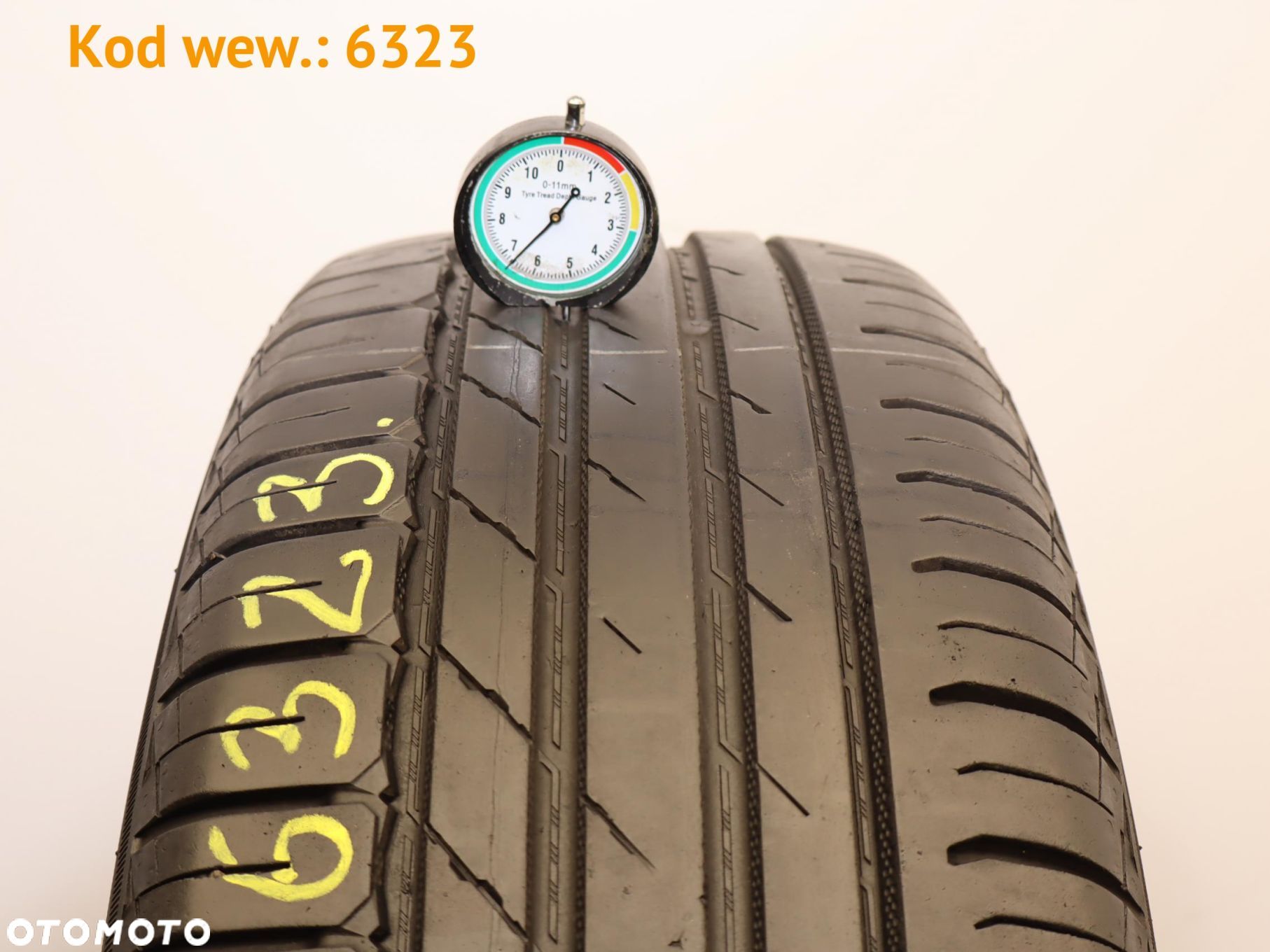 Nokian WeatherProof SUV - 215/65 R16C - 1