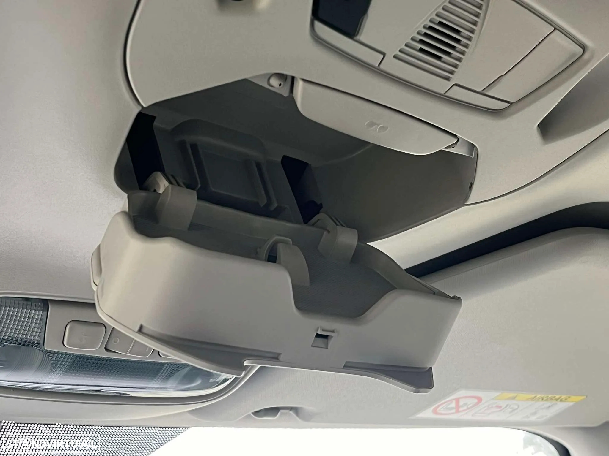 Ford Tourneo Connect Grand 1.5 TDCi Titanium - 36