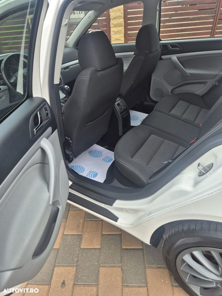 Skoda Octavia 2.0 TDI Drive - 8