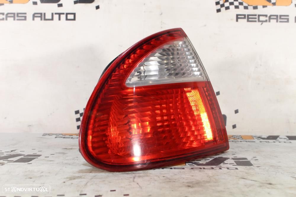 Farolim Esquerdo Seat Leon (1M1)  1M6945111 / 1M6945095a / Chassi Cond - 4