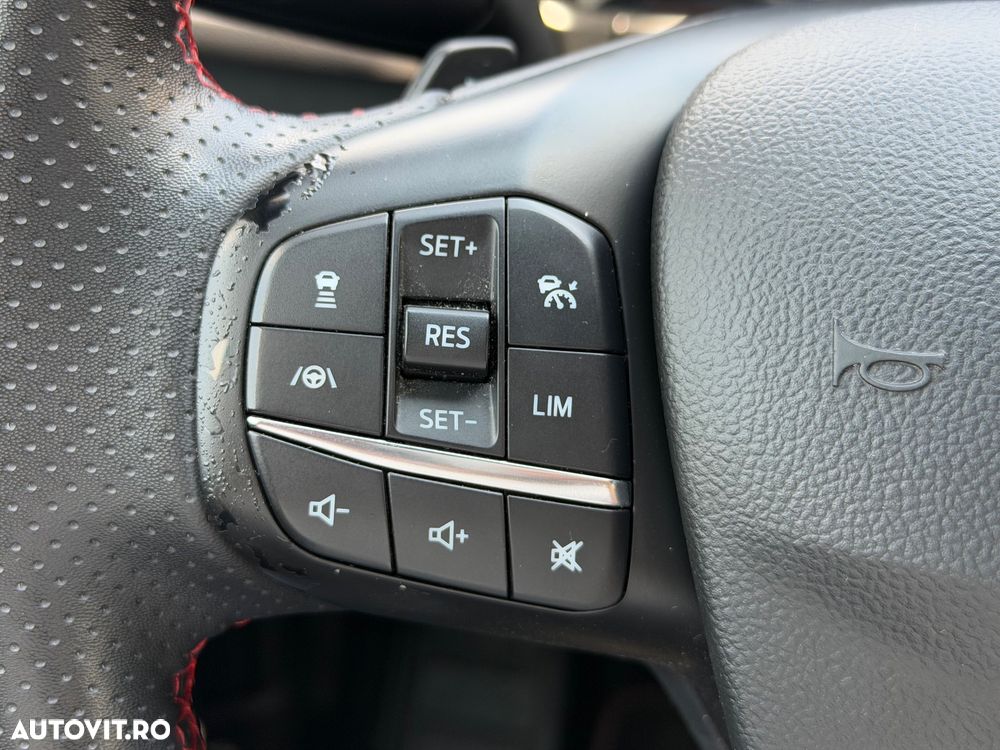 Ford Kuga 2.0 EcoBlue A8 AWD ST Line X - 19