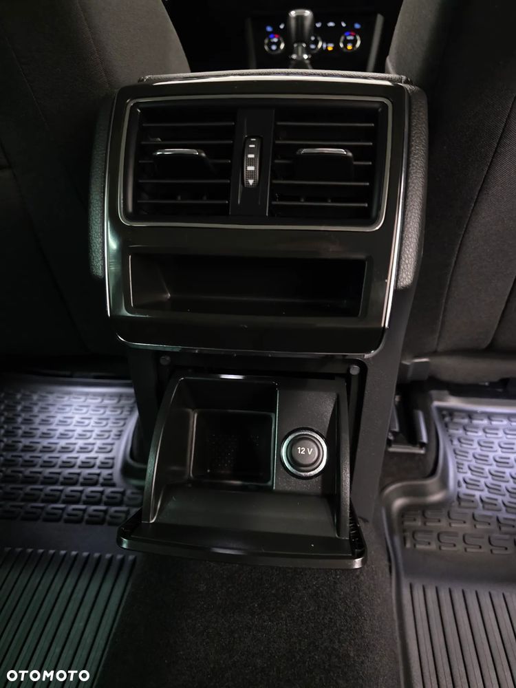 Skoda Superb 2.0 TDI SCR Style DSG - 21