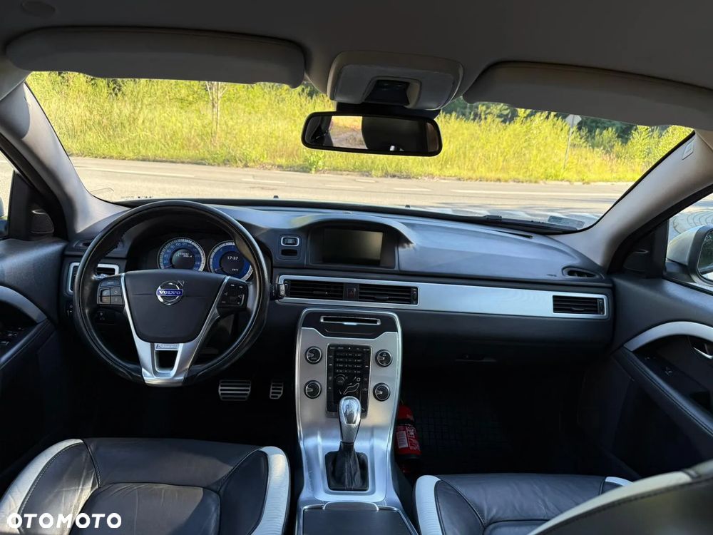 Volvo V70 D4 AWD Geartronic RDesign - 8