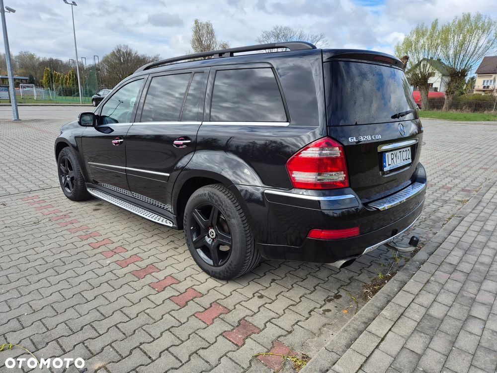 Mercedes-Benz GL 320 CDI 4Matic 7G-TRONIC - 3