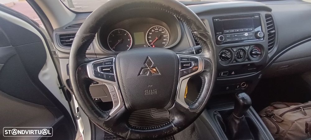 Mitsubishi L200 2.4 DI-D CD Invite 2WD - 42