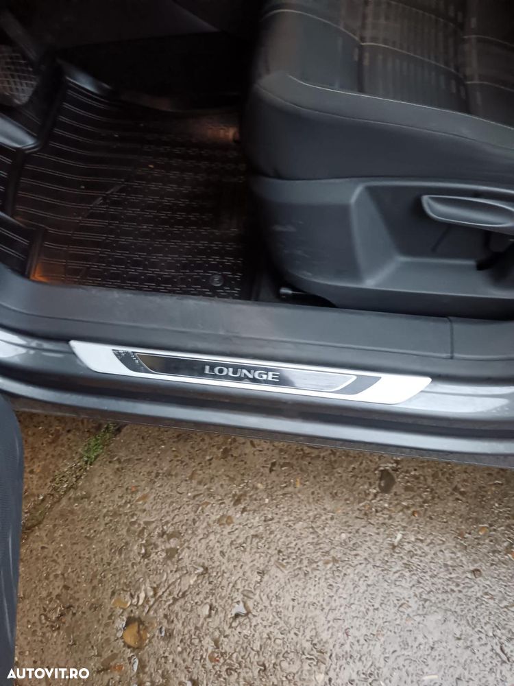 Volkswagen Tiguan - 5